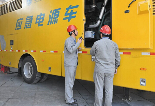 桂阳如何清理被灰尘覆盖的机油散热器？